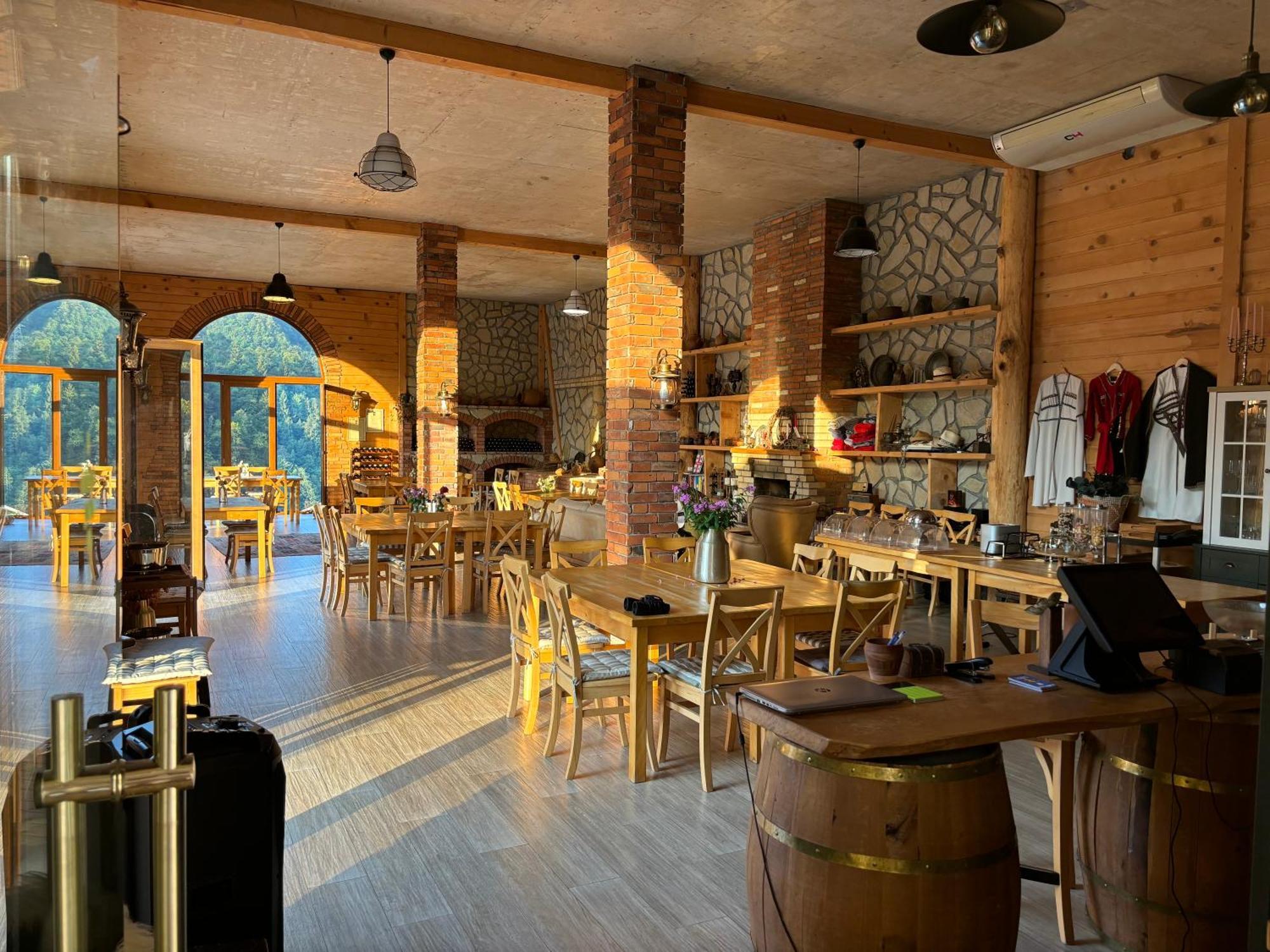 Hotel Chateau Iveri Varjanisi Kültér fotó